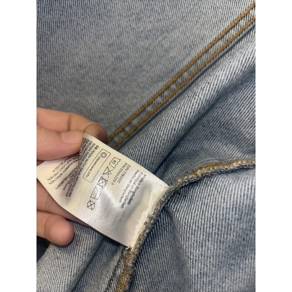 H&M Denim Jacket Embellished Rhinestones Studs Light Wash Women's Size 12 - Picture 5 of 7